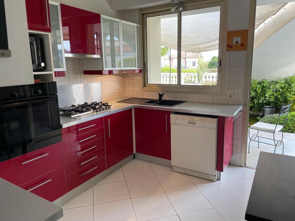 Rez De Jardin De 65M2 Dans Villa A Nice Exteriör bild