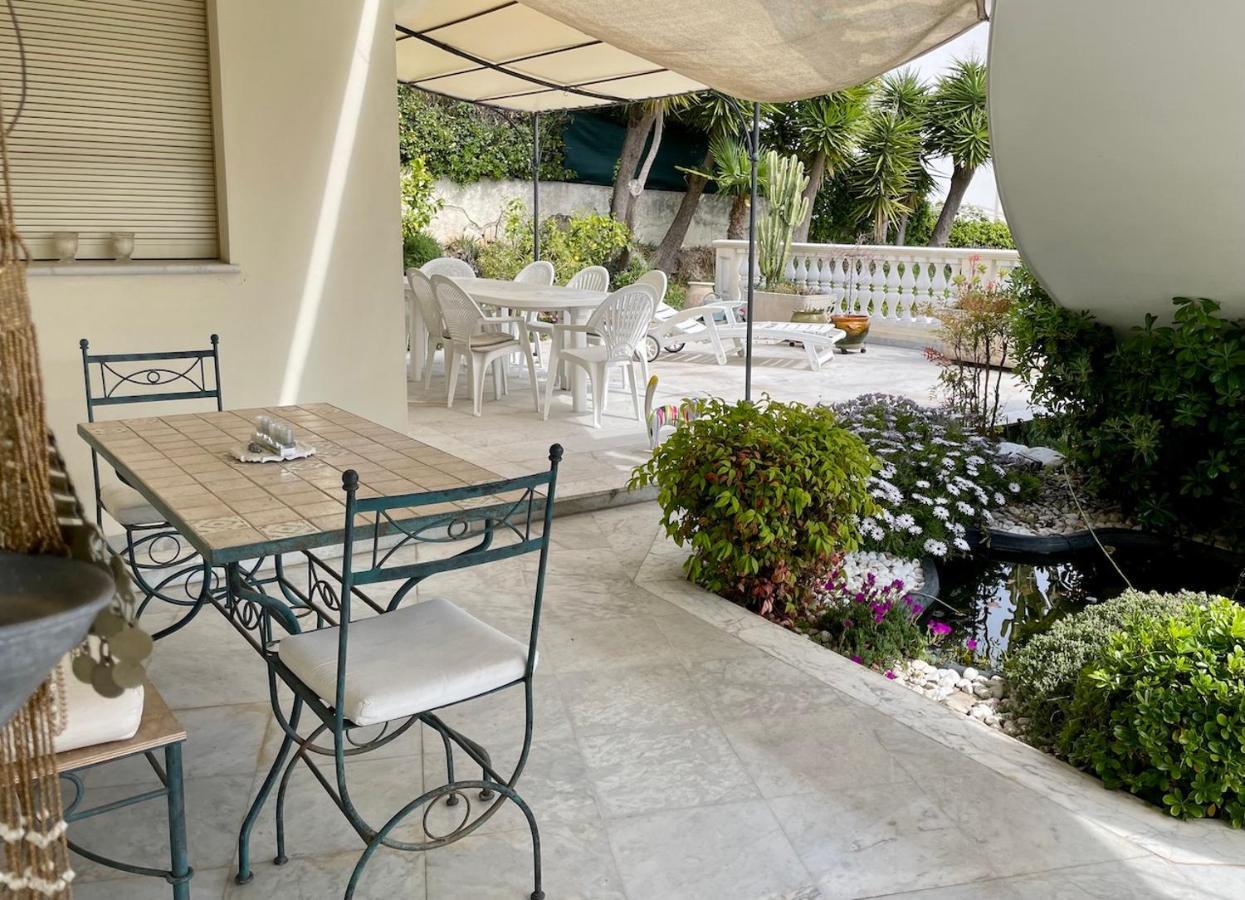 Rez De Jardin De 65M2 Dans Villa A Nice Exteriör bild