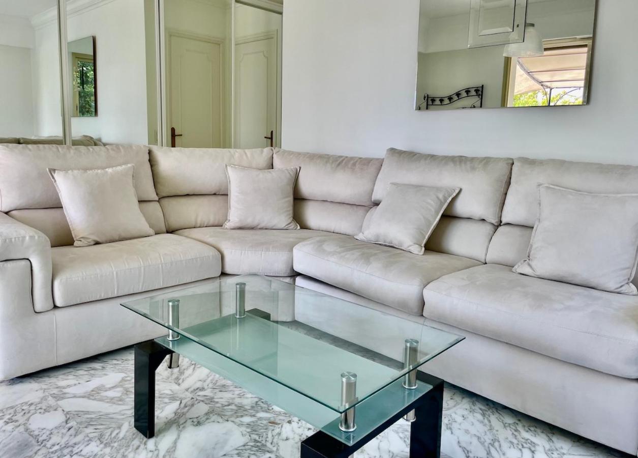 Rez De Jardin De 65M2 Dans Villa A Nice Exteriör bild